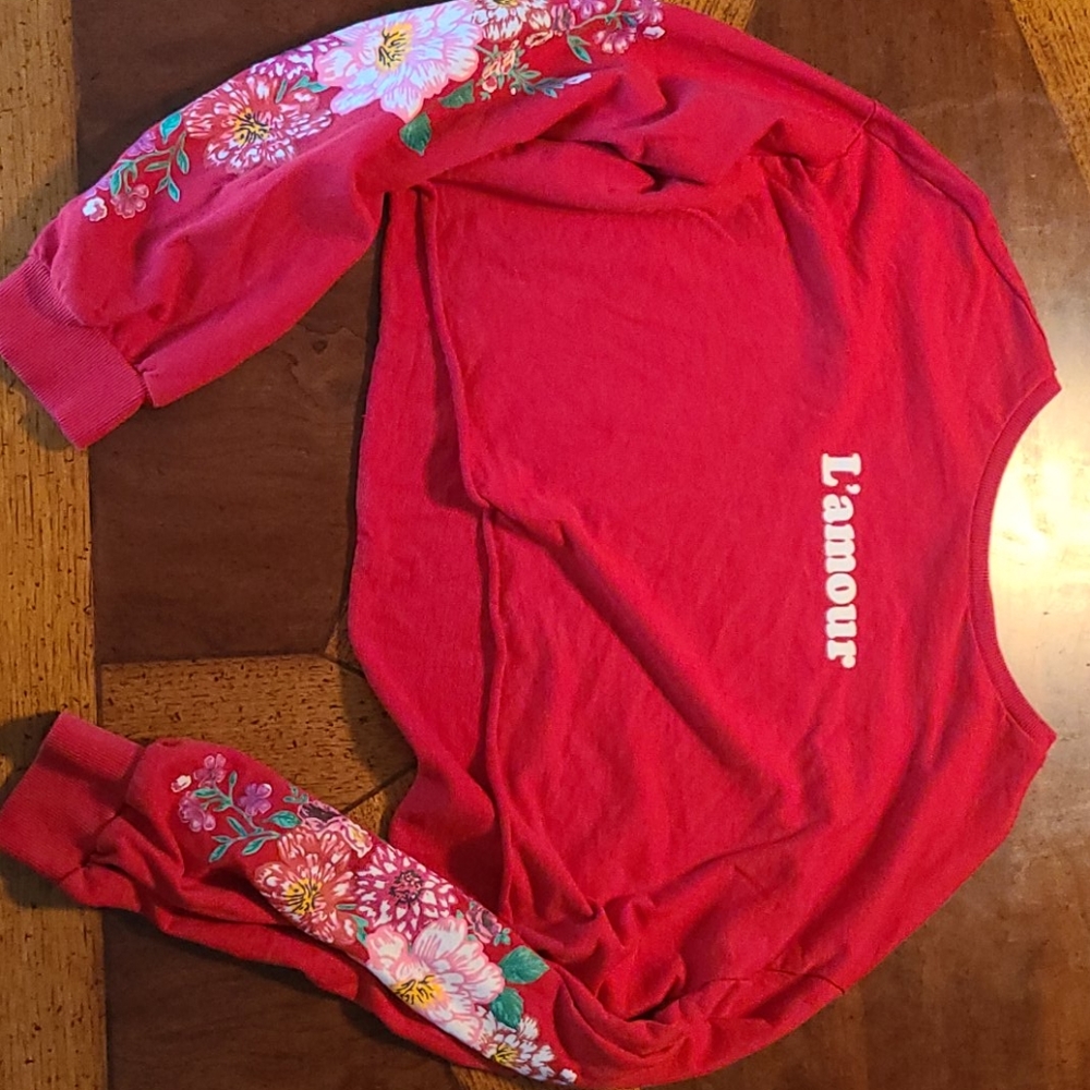 Top - Picture 2 of 3